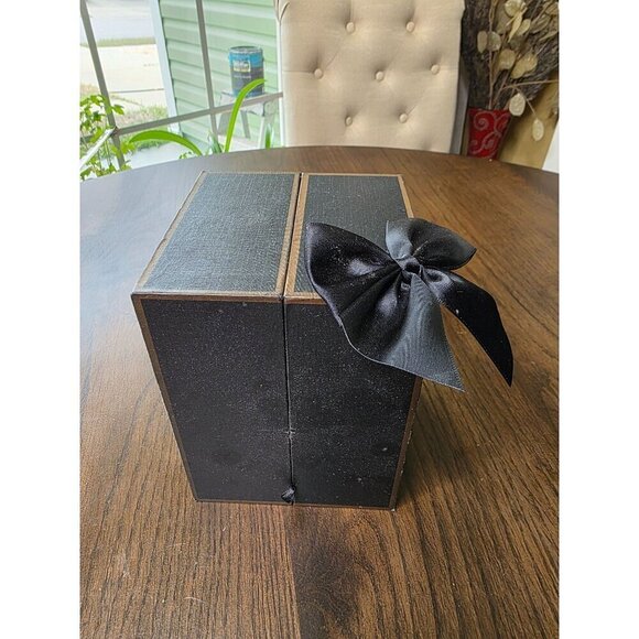 Luxury Black Gift Box With Purple Teddy Bear Preserved Roses & Decorative Flower - Picture 10 of 14